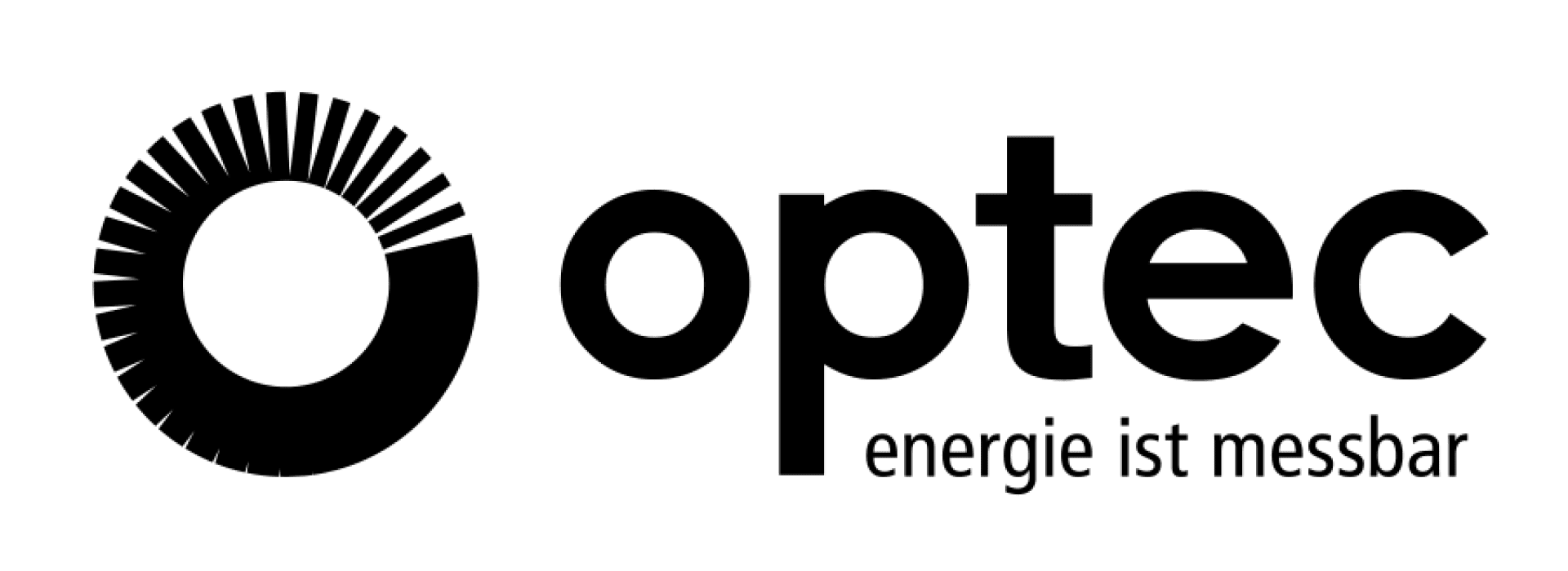 Logo mit einem schwarzen kreisförmigen Motiv auf der linken Seite, dem Wort optec in fetten schwarzen Buchstaben und dem Satz energie ist messbar in kleinerer Schrift darunter und auf der rechten Seite, auf hellem Hintergrund.