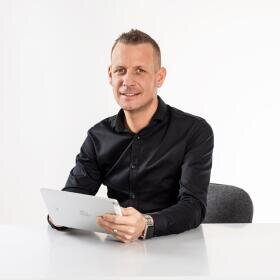 Daniel Schmid